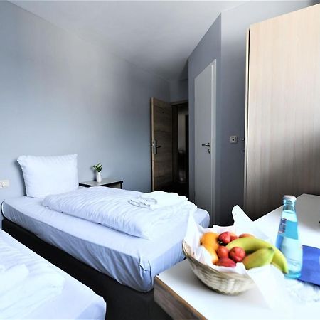 Hotel Best One Rossdorf  Exterior photo