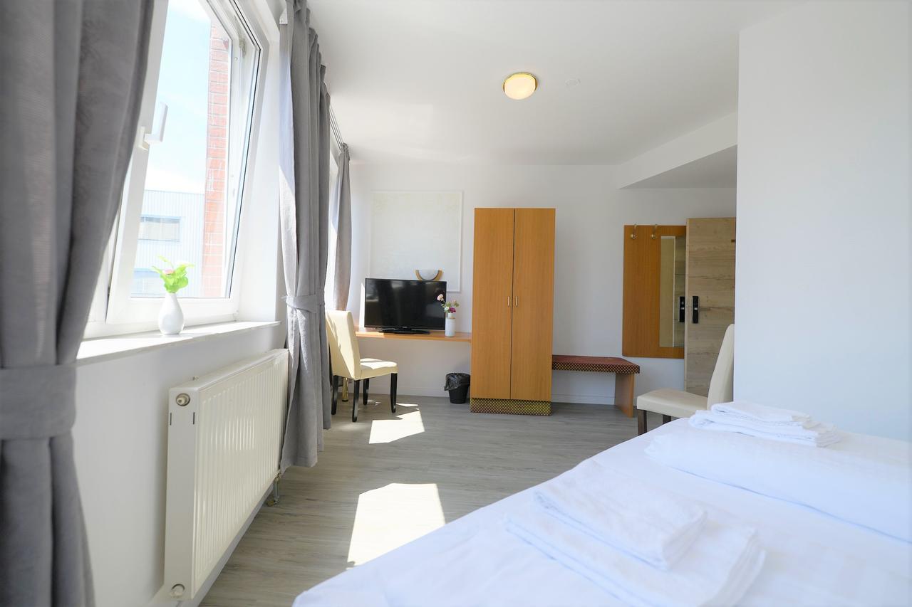 Hotel Best One Rossdorf  Exterior photo