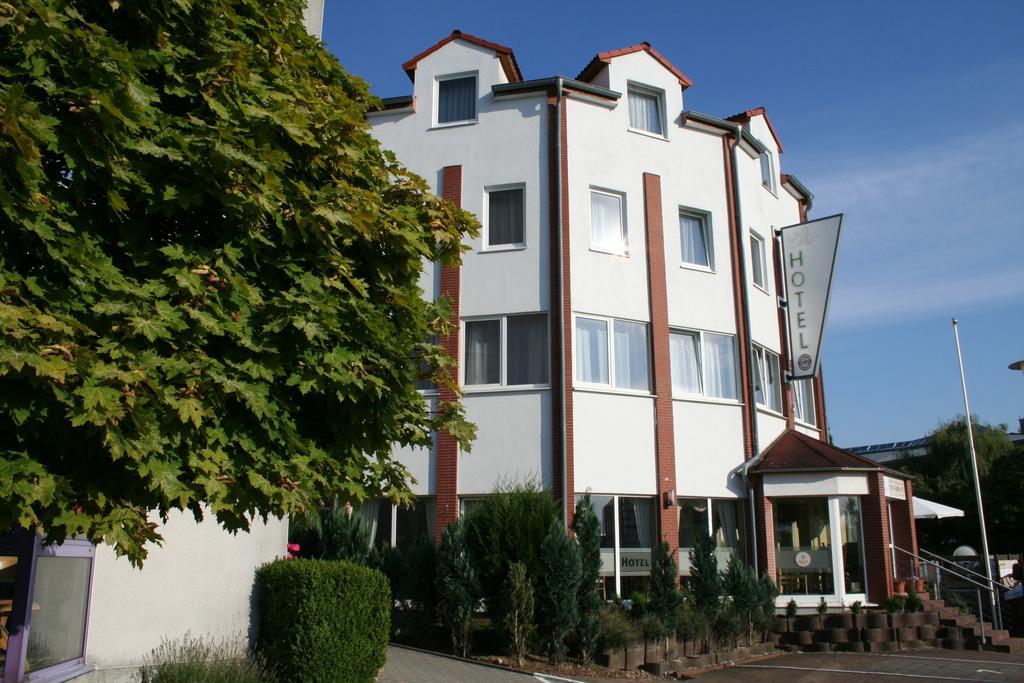 Hotel Best One Rossdorf  Exterior photo